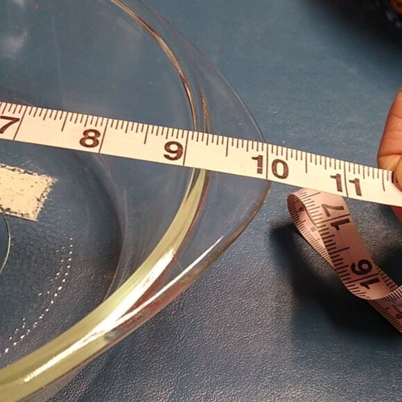 Glasbake 2 Quart Casserole Dish/Lid with Wicker Basket - Picture 5 of 8